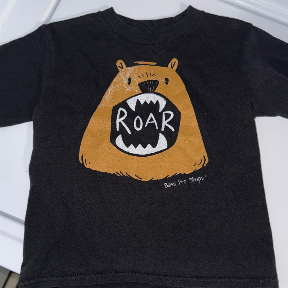 Bass Pro Shops Kids Black and Brown Bear Roar Shirt